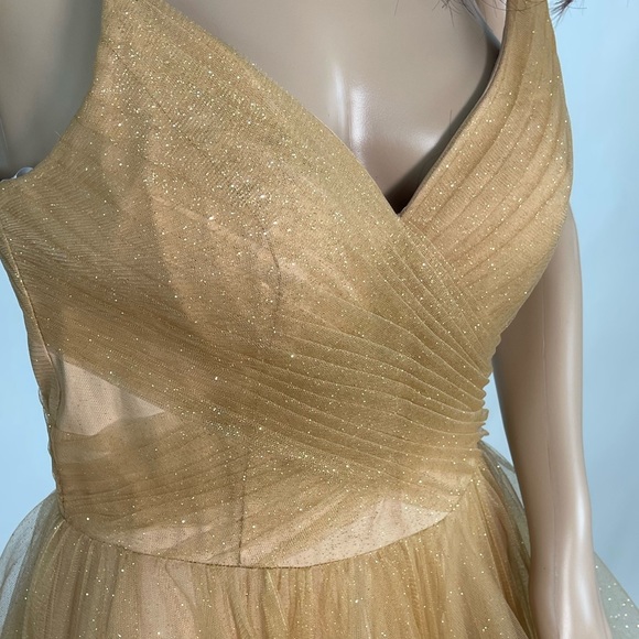 Terani Couture ballgown formal dress - Picture 6 of 15